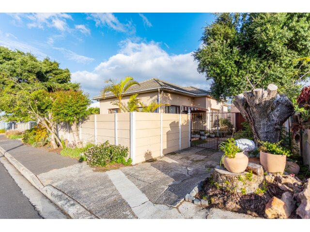 <!--[if BLOCK]><![endif]--> 10  Binneman Street, Oakdale, Bellville <!--[if ENDBLOCK]><![endif]-->